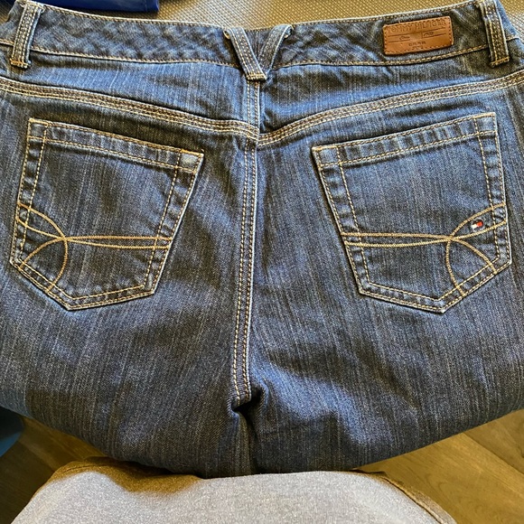 Tommy Hilfiger cuffed Capri women’s jeans 10 - Picture 4 of 7